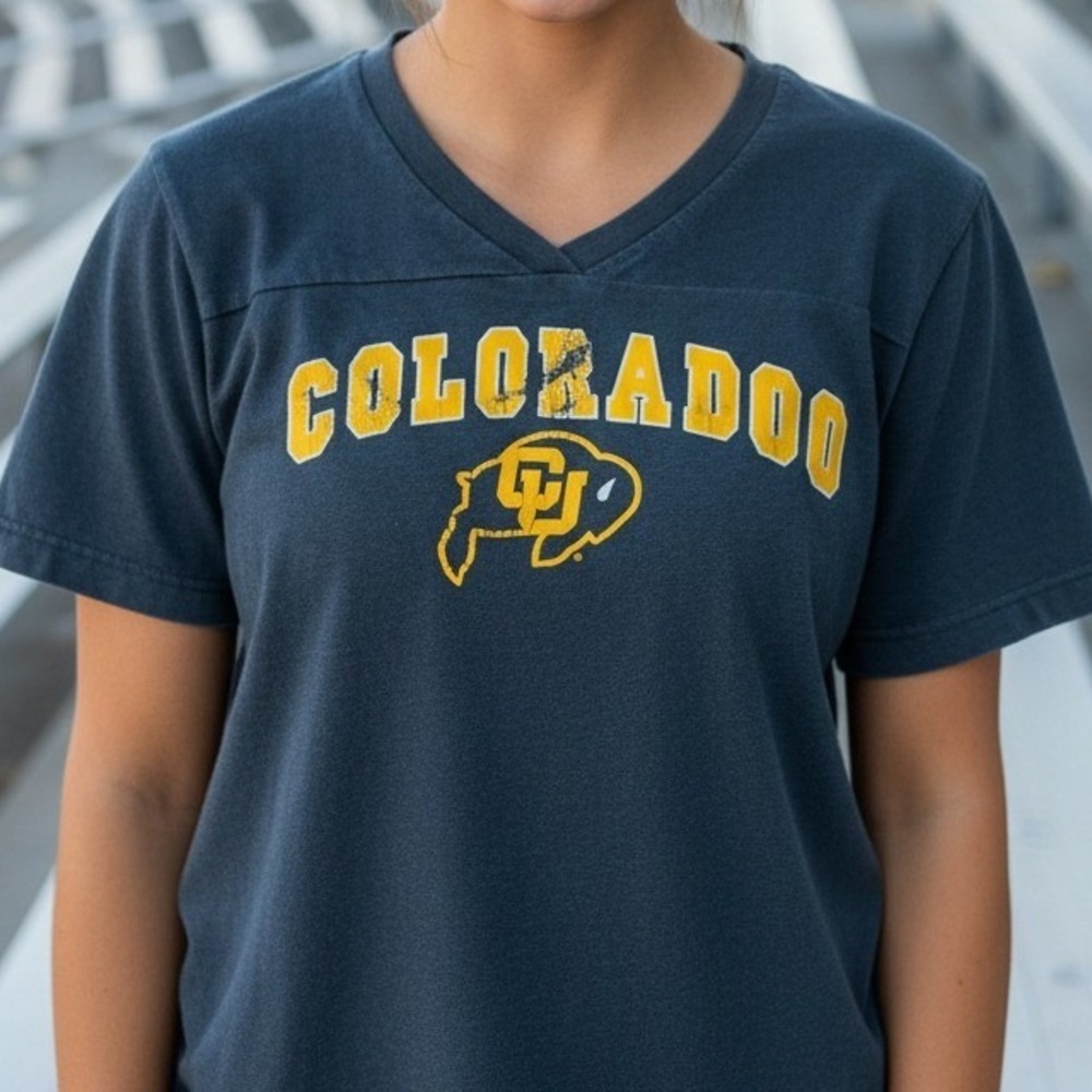 Colorado Buffaloes CU U Trau T Shirt Womens Size M V‎ Neck Yellow Gold